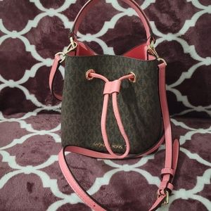 Michael Kors Mini Suri Crossbody